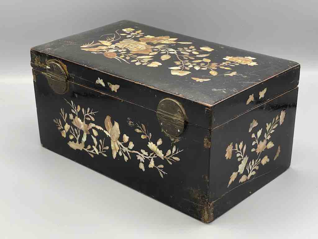 Vintage Vietnamese Mother of Pearl Inlaid Jewelry Box