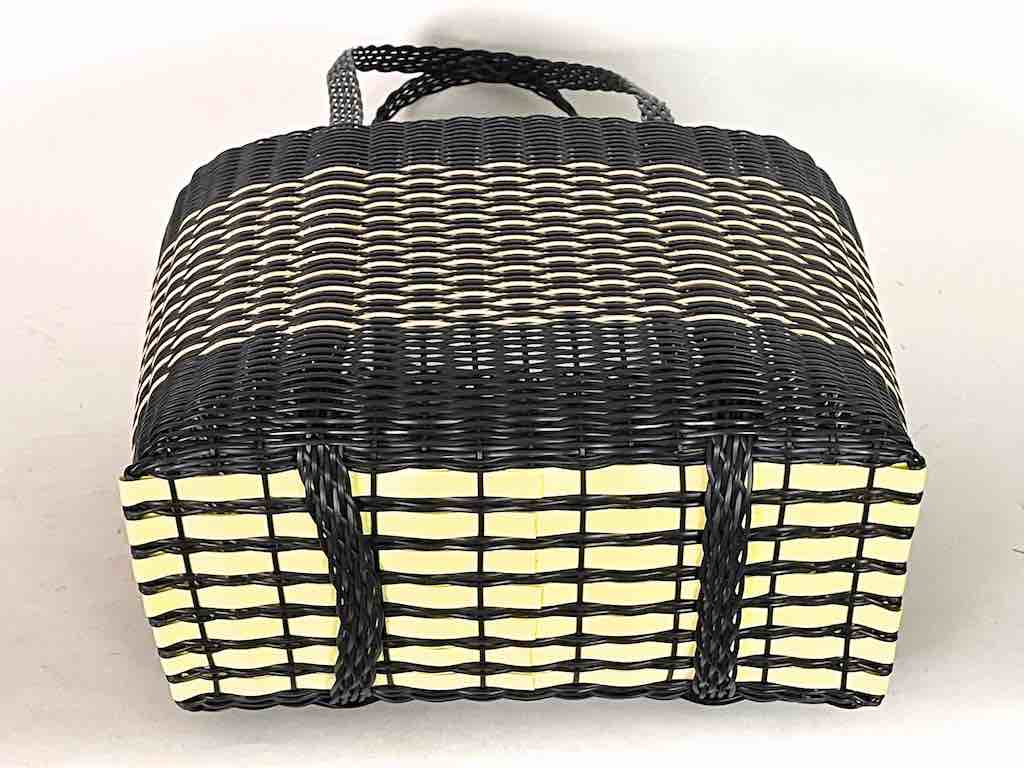 Medium Deep Woven Recyclyed Plastic High Capacity Handbag - El Salvador