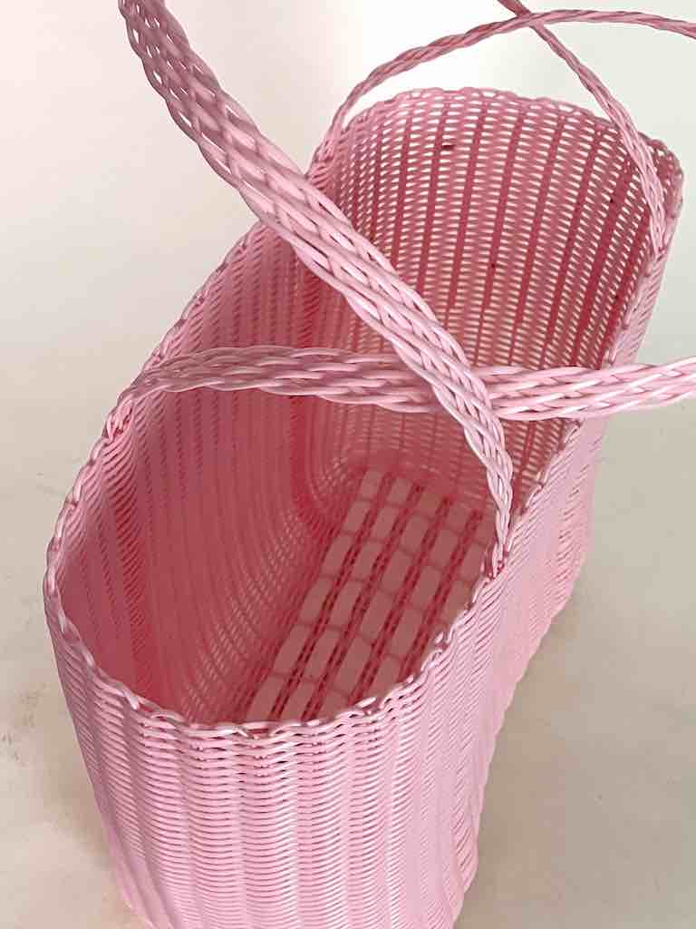 Medium Deep Woven Recyclyed Plastic High Capacity Handbag - El Salvador