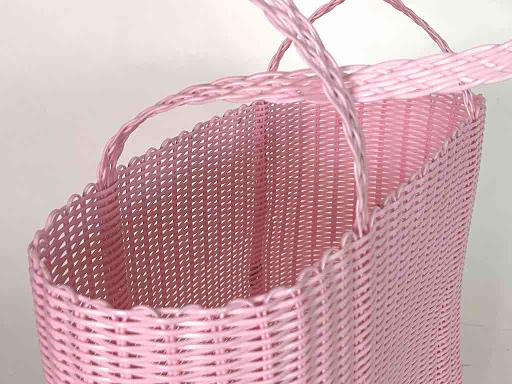 Medium Deep Woven Recyclyed Plastic High Capacity Handbag - El Salvador