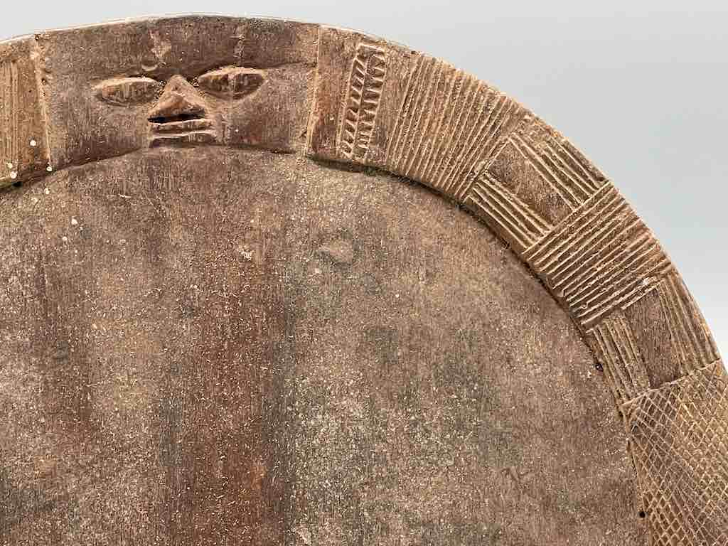 Ifa divination plate – round