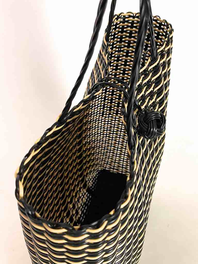 Deep Woven Recyclyed Plastic tote with closure - El Salvador