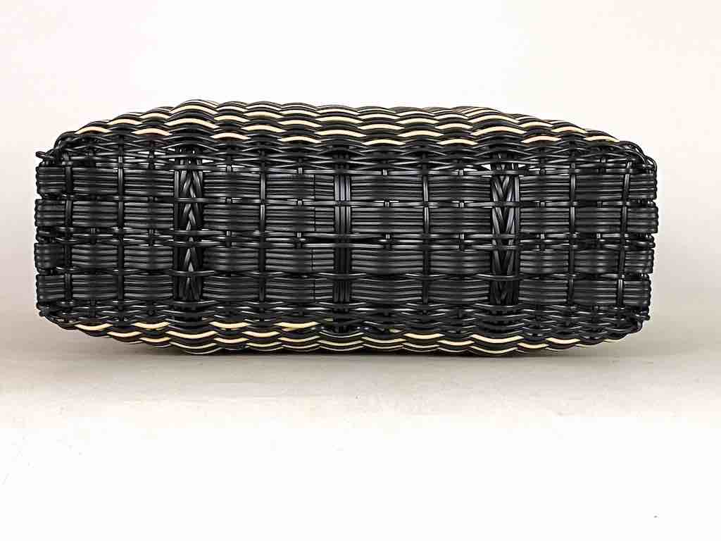 Deep Woven Recyclyed Plastic tote with closure - El Salvador
