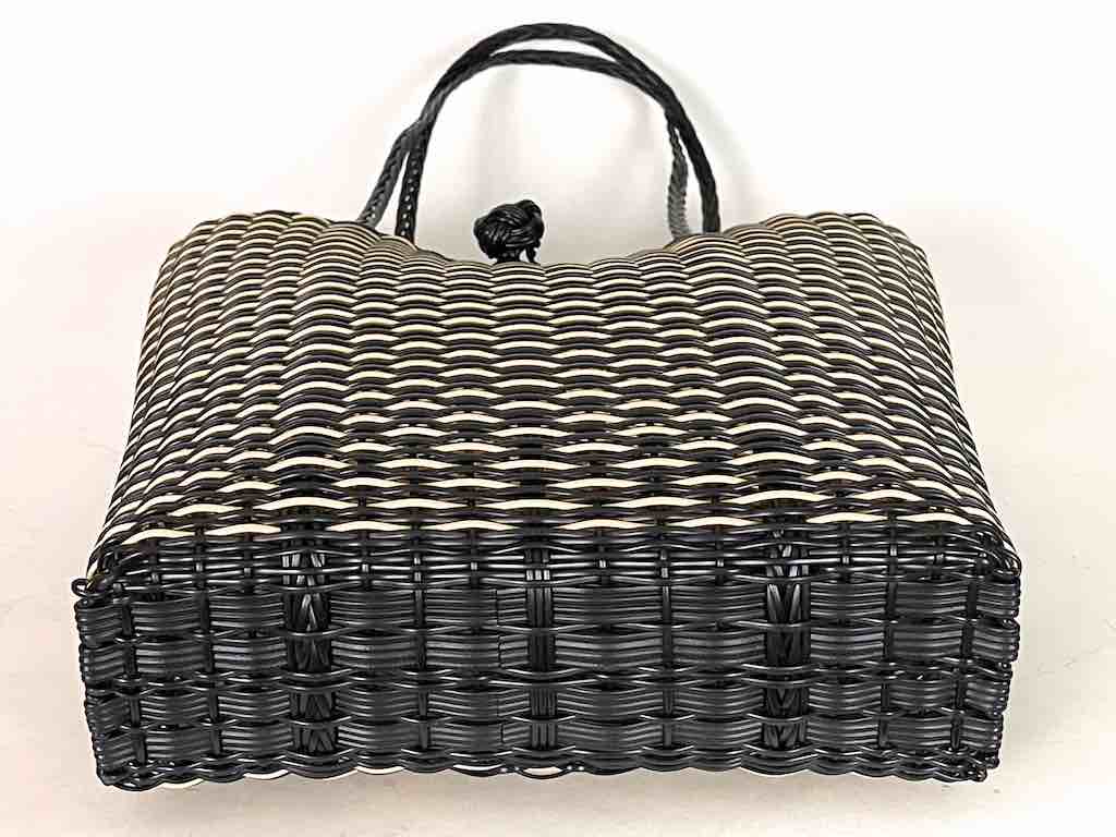 Deep Woven Recyclyed Plastic tote with closure - El Salvador
