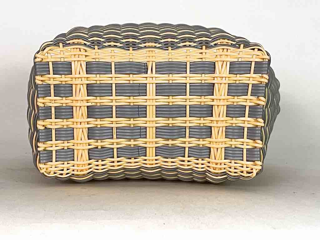 Small Deep Woven Recyclyed Plastic High Capacity Handbag - El Salvador