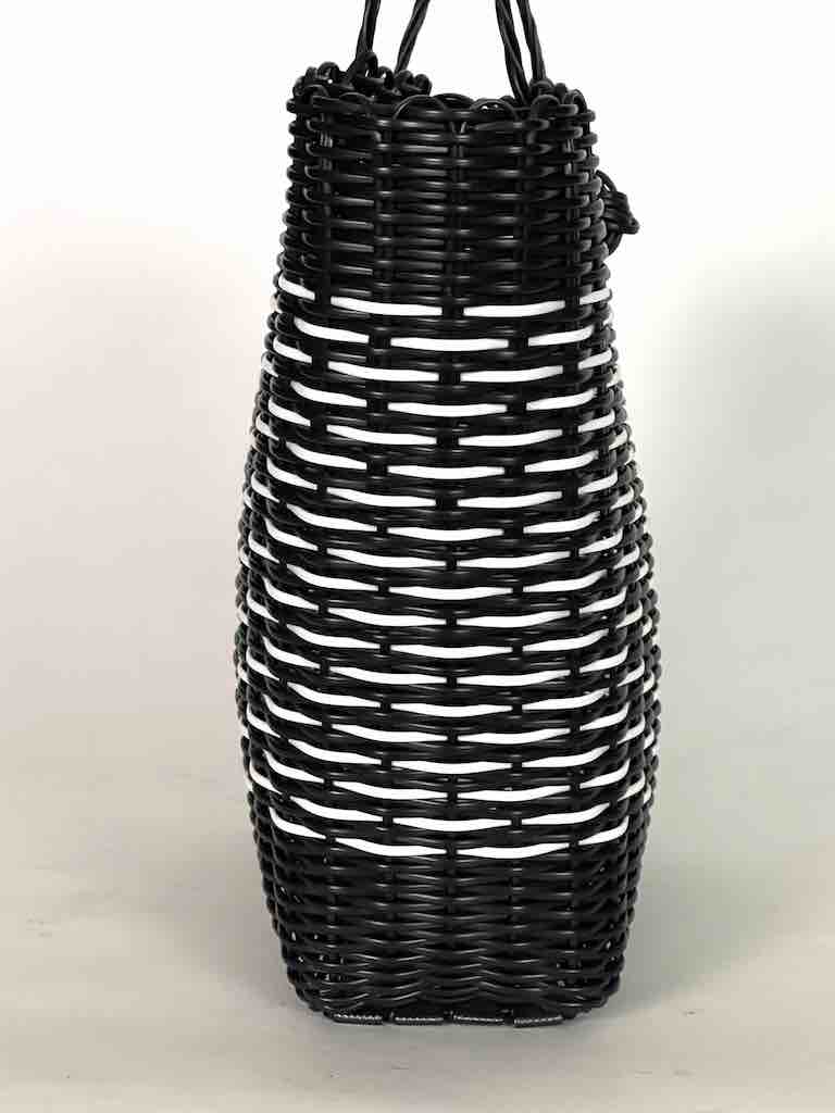 Deep Woven Recyclyed Plastic tote with closure - El Salvador