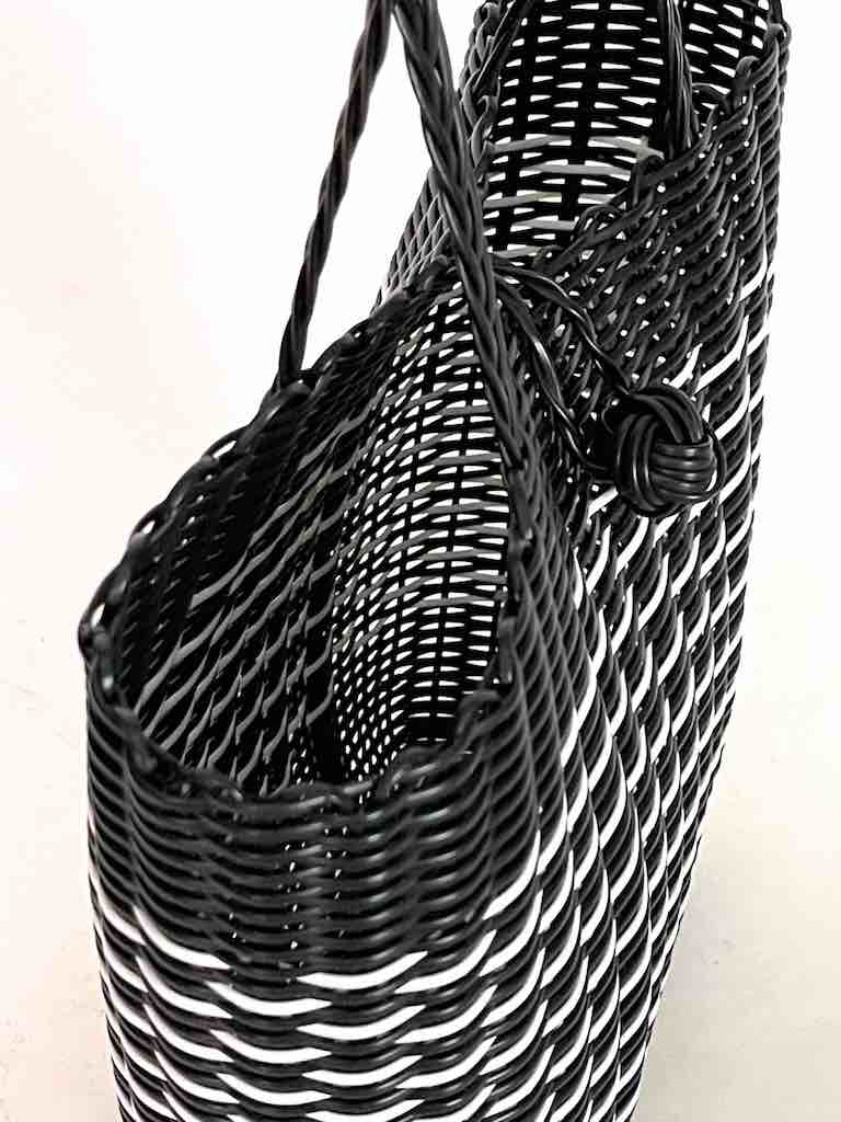 Deep Woven Recyclyed Plastic tote with closure - El Salvador