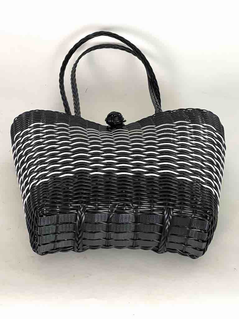 Deep Woven Recyclyed Plastic tote with closure - El Salvador