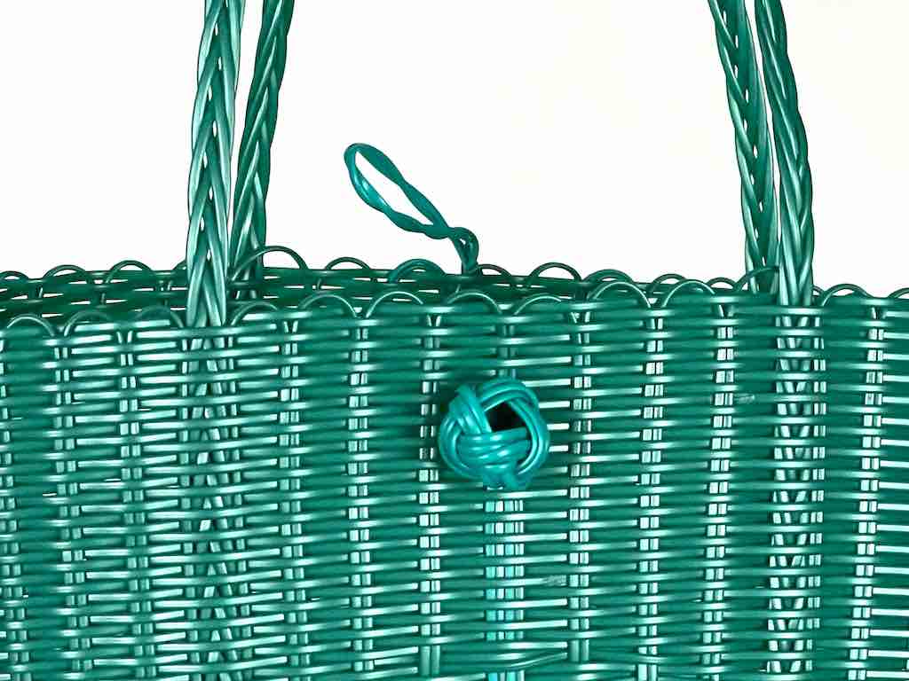 Deep Woven Recyclyed Plastic tote with closure - El Salvador