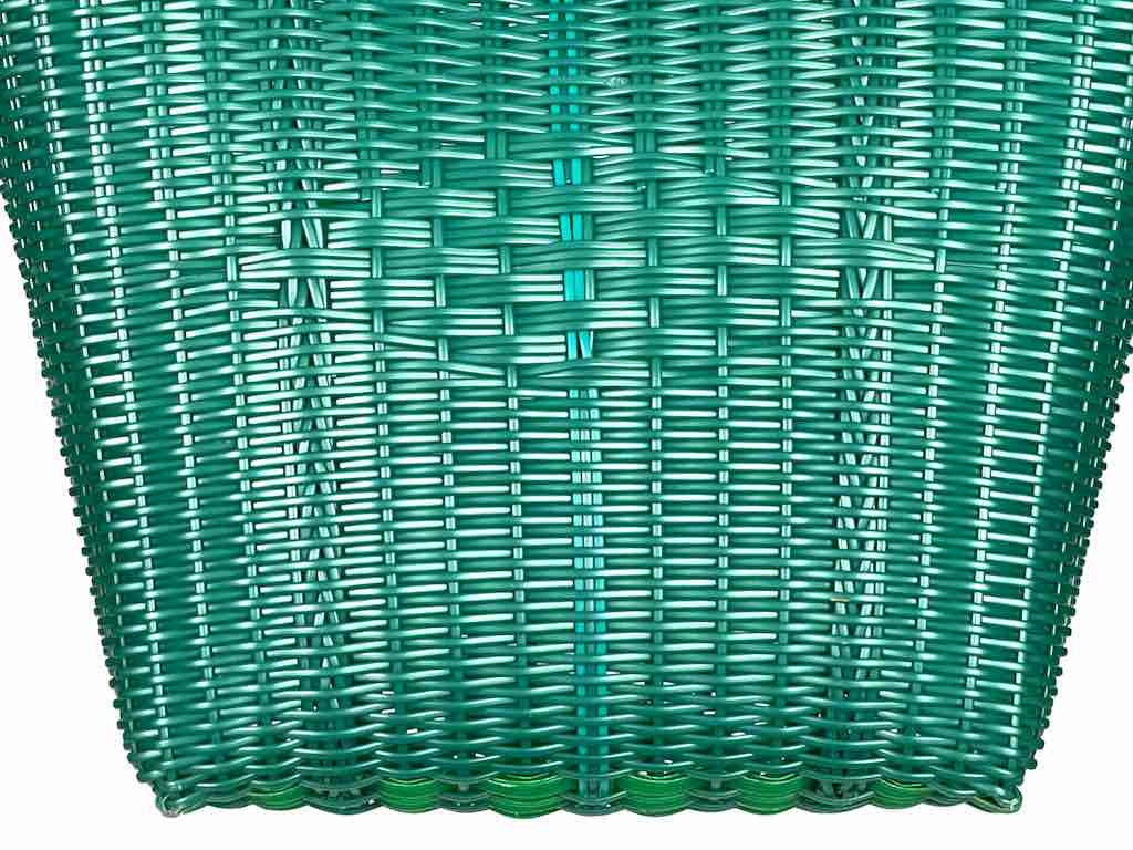Deep Woven Recyclyed Plastic tote with closure - El Salvador