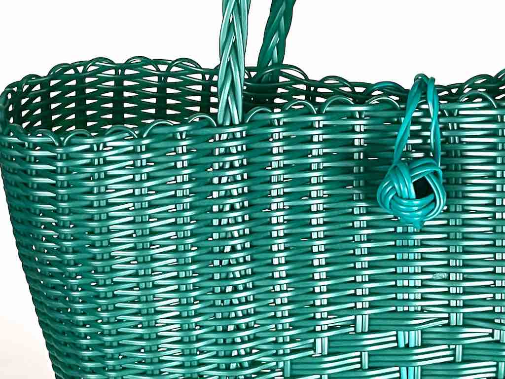 Deep Woven Recyclyed Plastic tote with closure - El Salvador