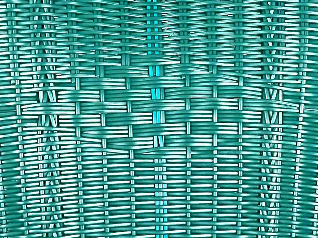 Deep Woven Recyclyed Plastic tote with closure - El Salvador