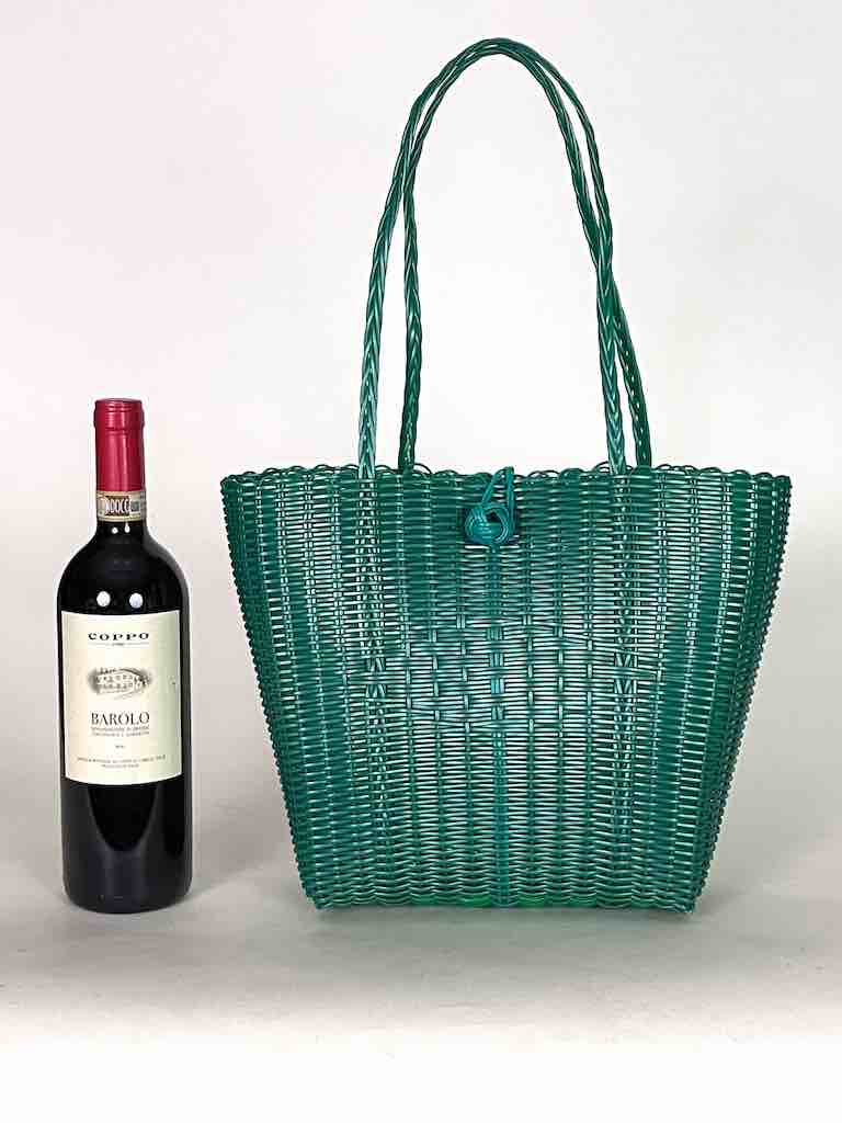 Deep Woven Recyclyed Plastic tote with closure - El Salvador