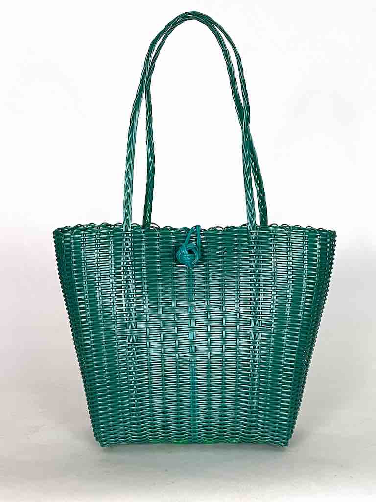 Deep Woven Recyclyed Plastic tote with closure - El Salvador