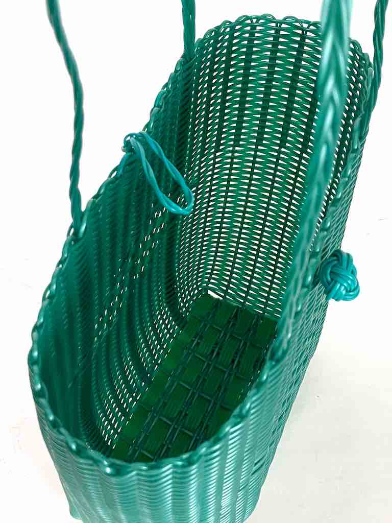 Deep Woven Recyclyed Plastic tote with closure - El Salvador