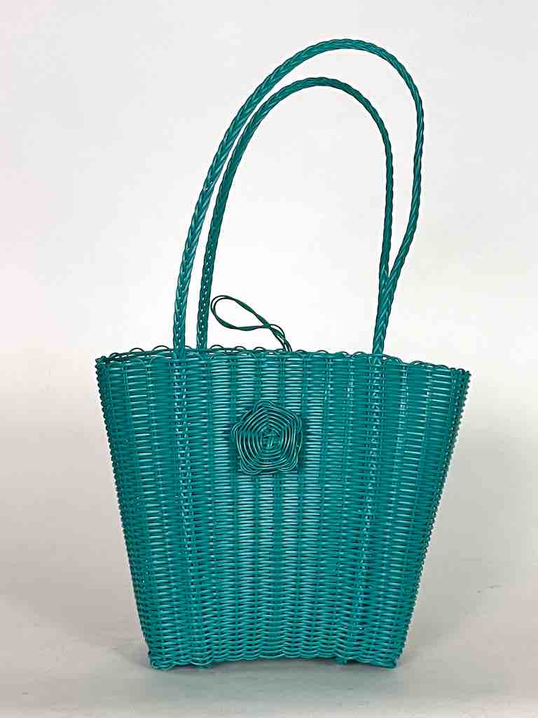 Deep Woven Recyclyed Plastic tote with closure - El Salvador