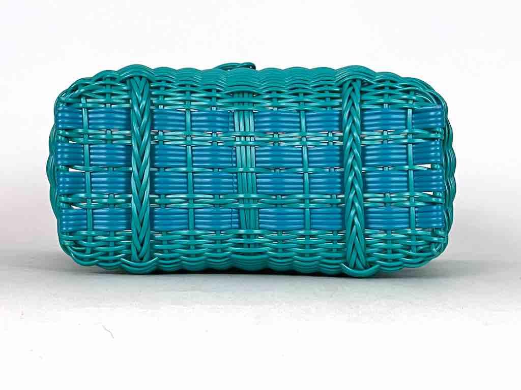 Deep Woven Recyclyed Plastic tote with closure - El Salvador