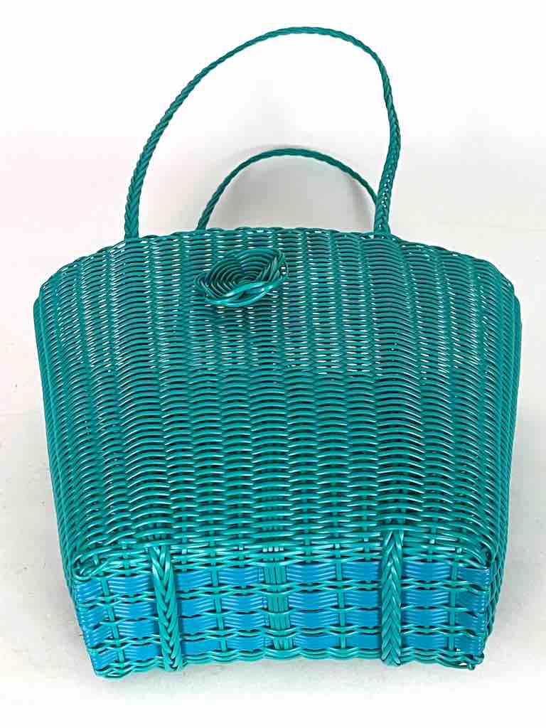 Deep Woven Recyclyed Plastic tote with closure - El Salvador