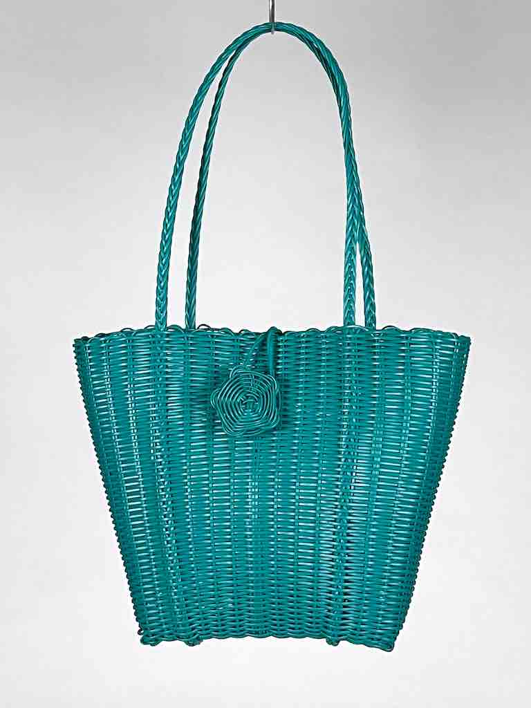 Deep Woven Recyclyed Plastic tote with closure - El Salvador