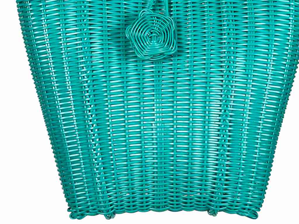 Deep Woven Recyclyed Plastic tote with closure - El Salvador