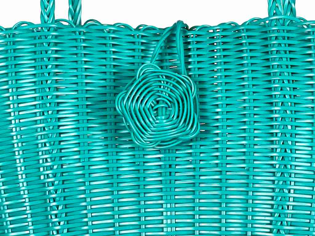 Deep Woven Recyclyed Plastic tote with closure - El Salvador