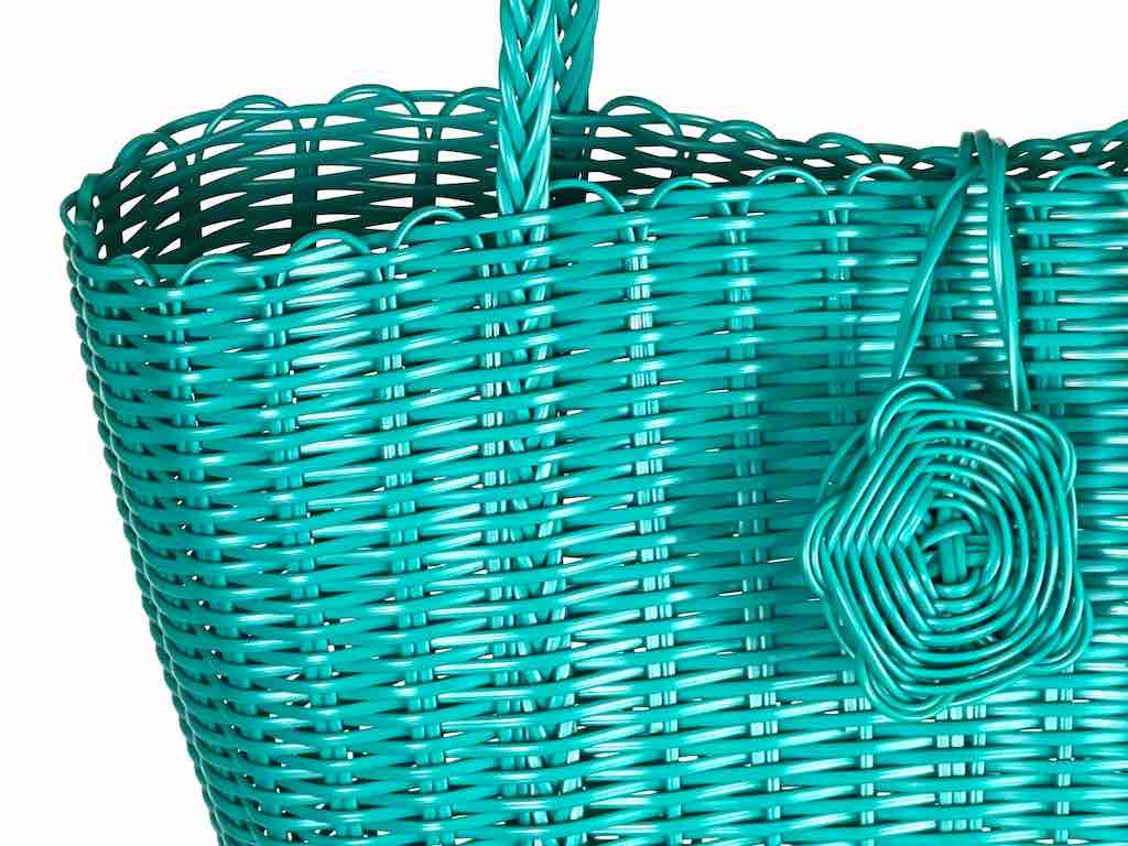 Deep Woven Recyclyed Plastic tote with closure - El Salvador