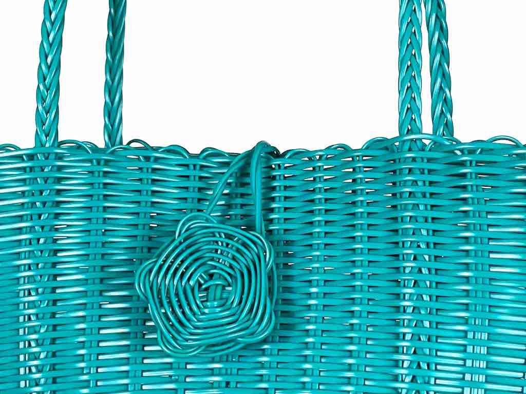 Deep Woven Recyclyed Plastic tote with closure - El Salvador