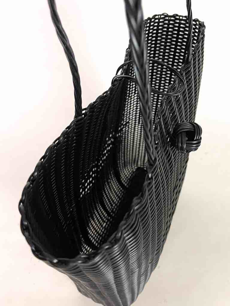 Deep Woven Recyclyed Plastic tote with closure - El Salvador