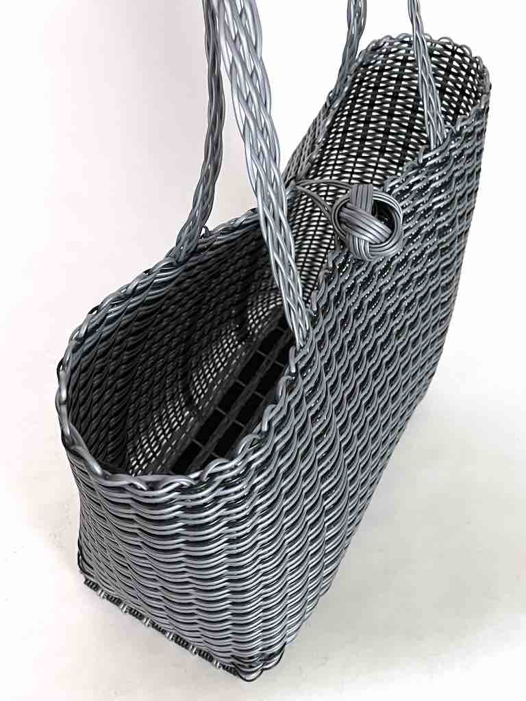 Deep Woven Recyclyed Plastic tote with closure - El Salvador