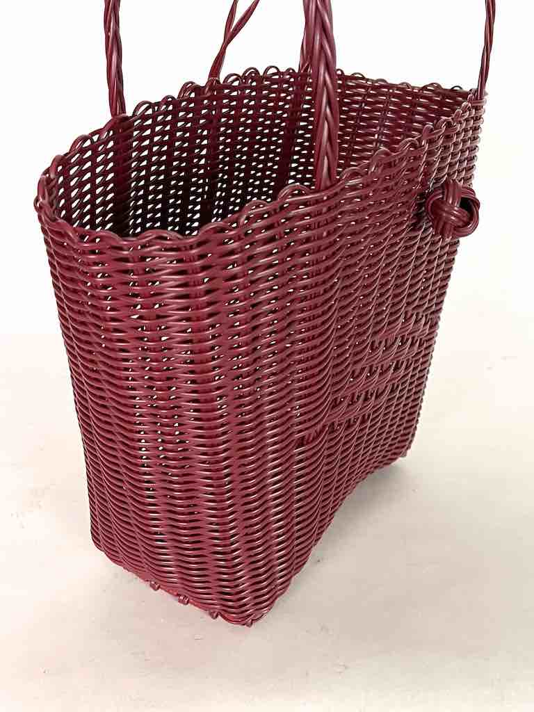 Deep Woven Recyclyed Plastic tote with closure - El Salvador