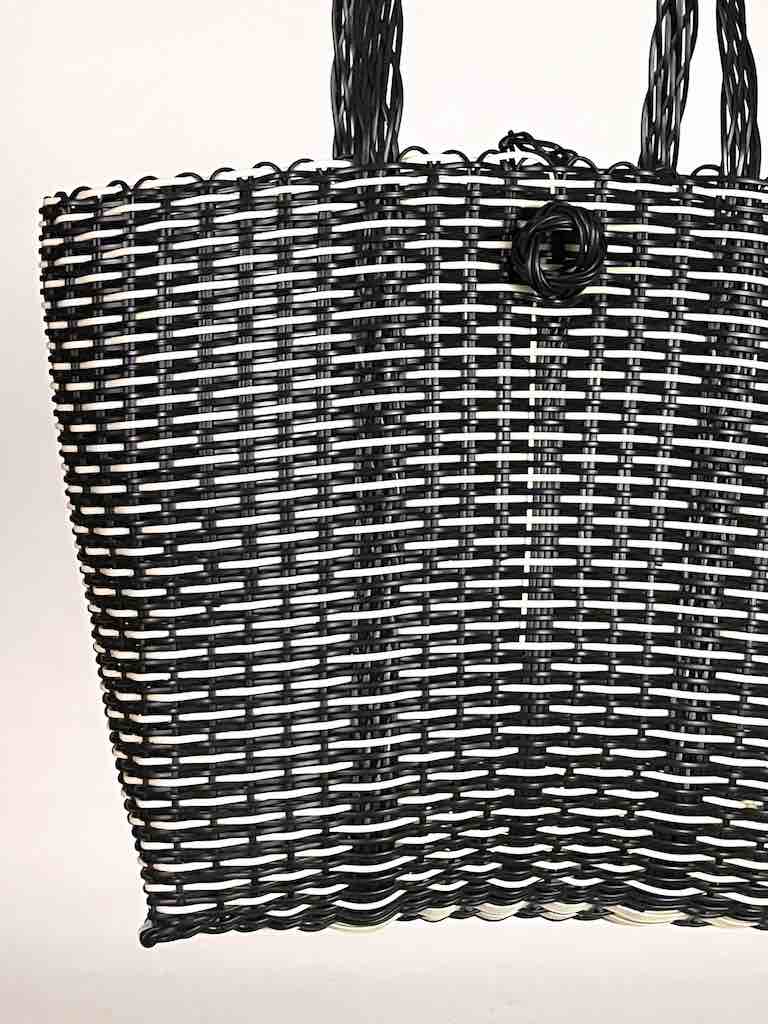 Deep Woven Recyclyed Plastic tote with closure - El Salvador