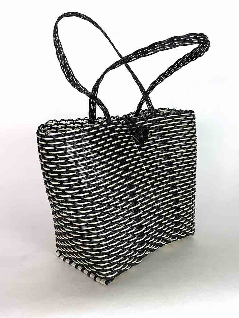 Deep Woven Recyclyed Plastic tote with closure - El Salvador