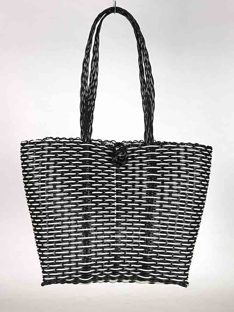 Deep Woven Recyclyed Plastic tote with closure - El Salvador