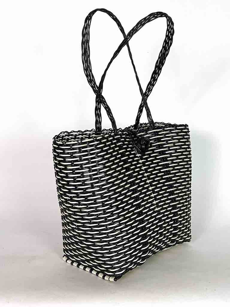 Deep Woven Recyclyed Plastic tote with closure - El Salvador