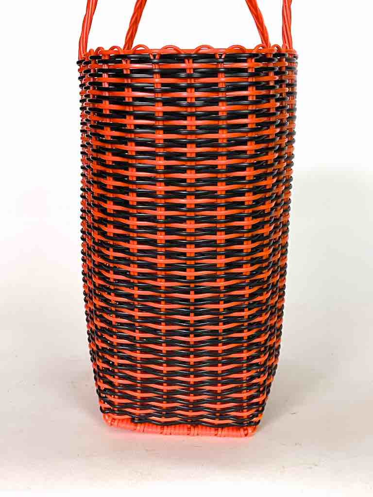 Small Deep Woven Recyclyed Plastic High Capacity Handbag - El Salvador