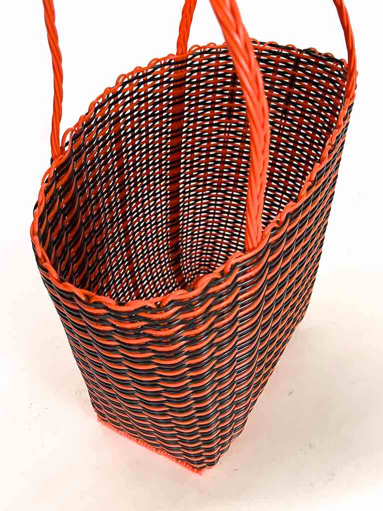 Small Deep Woven Recyclyed Plastic High Capacity Handbag - El Salvador