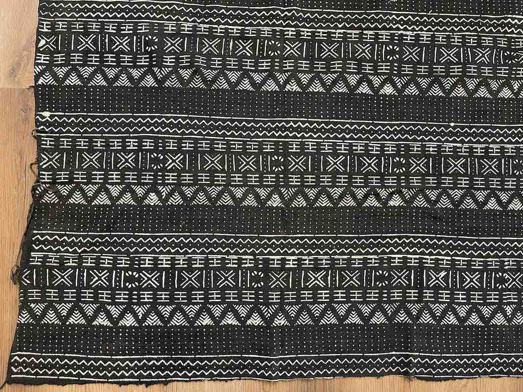 XL Contemporary Batik Mudcloth Mali African Textile | 100 x 68"