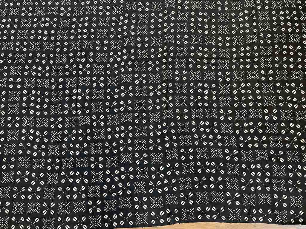 XL Bedspread Contemporary Batik Mudcloth Mali African Textile | 101 x 89"