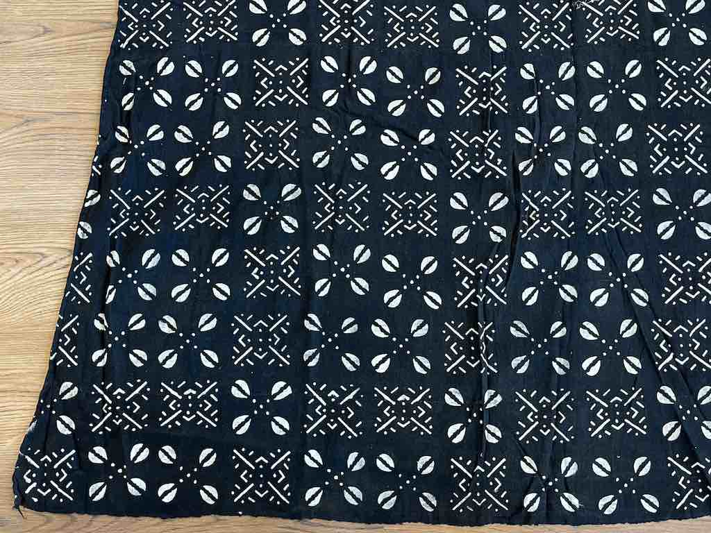 XL Bedspread Contemporary Batik Mudcloth Mali African Textile | 101 x 89"