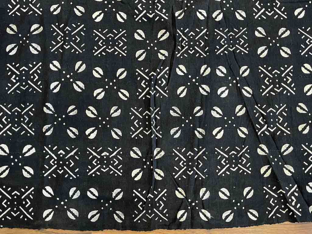 XL Bedspread Contemporary Batik Mudcloth Mali African Textile | 101 x 89"