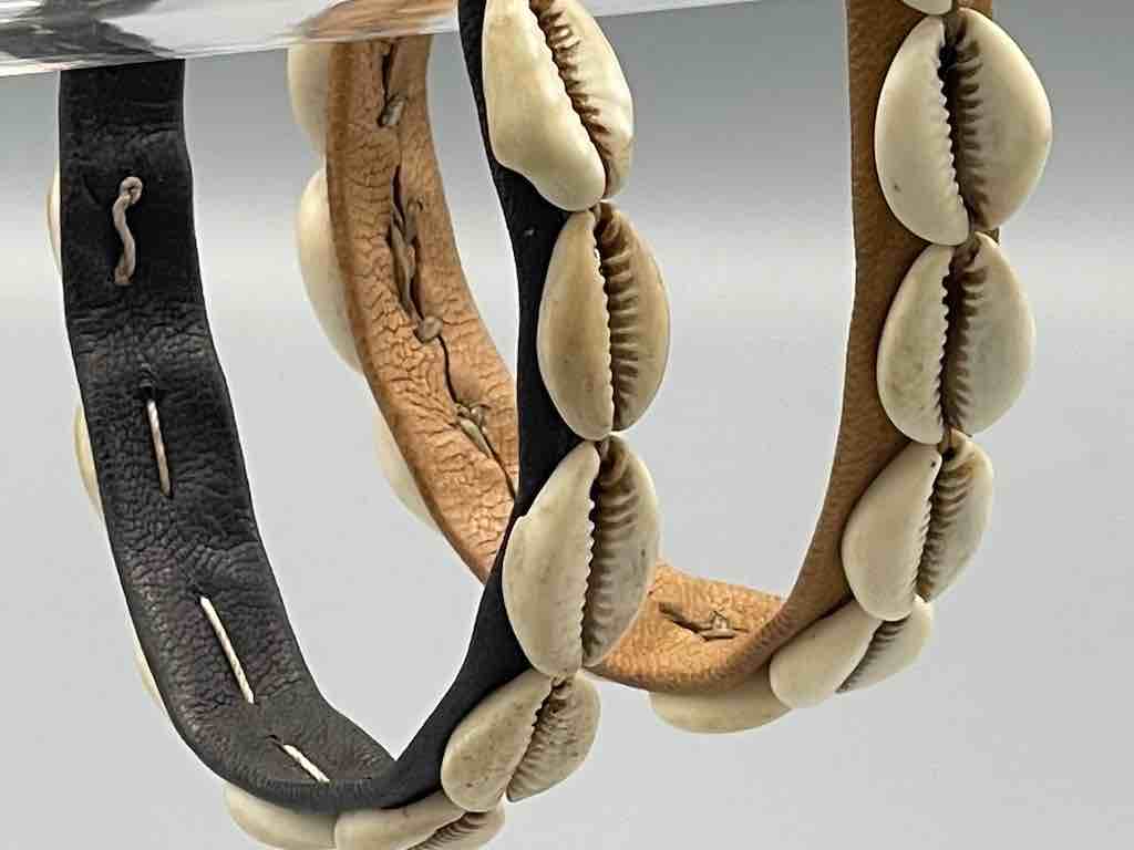 Single Line Cowrie Shell Solid Color Leather Clasp Anklet - Mali