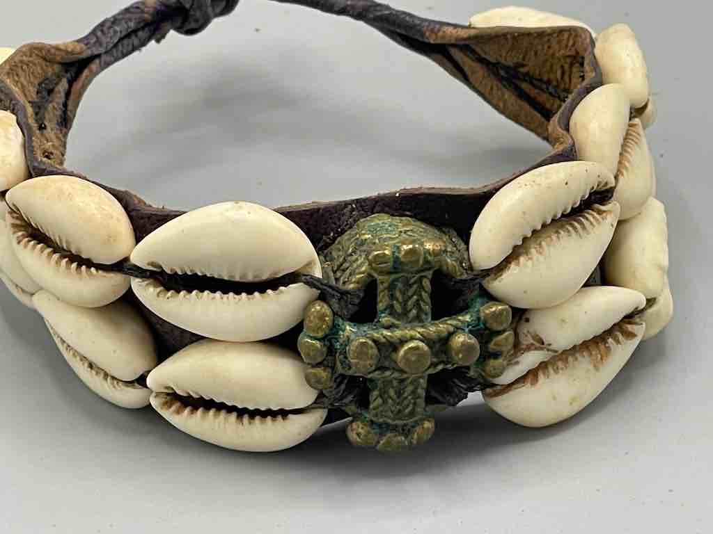 Double Line Cowrie Shell Vintage Gold Weight Bracelet - Mali