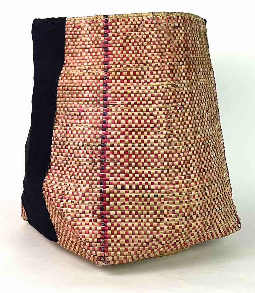 Deep Vintage Flexible Swampgrass Basket, Cloth Accent - Benin