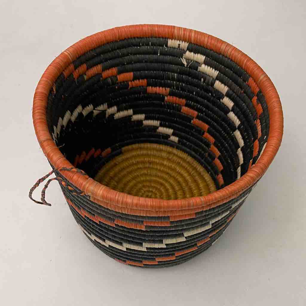 6x7” salmon ascending staircase Batwa basket