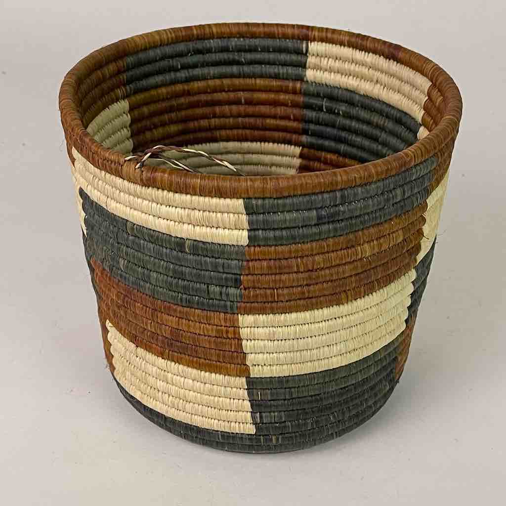 6 x 7 1/2” large checkerboard Batwa basket