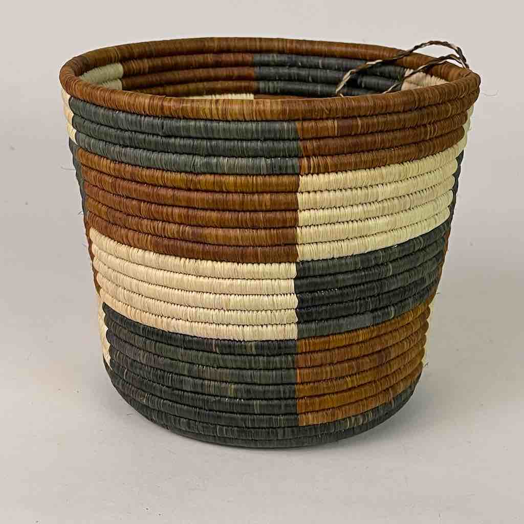 6 x 7 1/2” large checkerboard Batwa basket