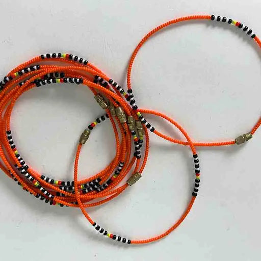 Single strand, 2- color tiny bead bracelet