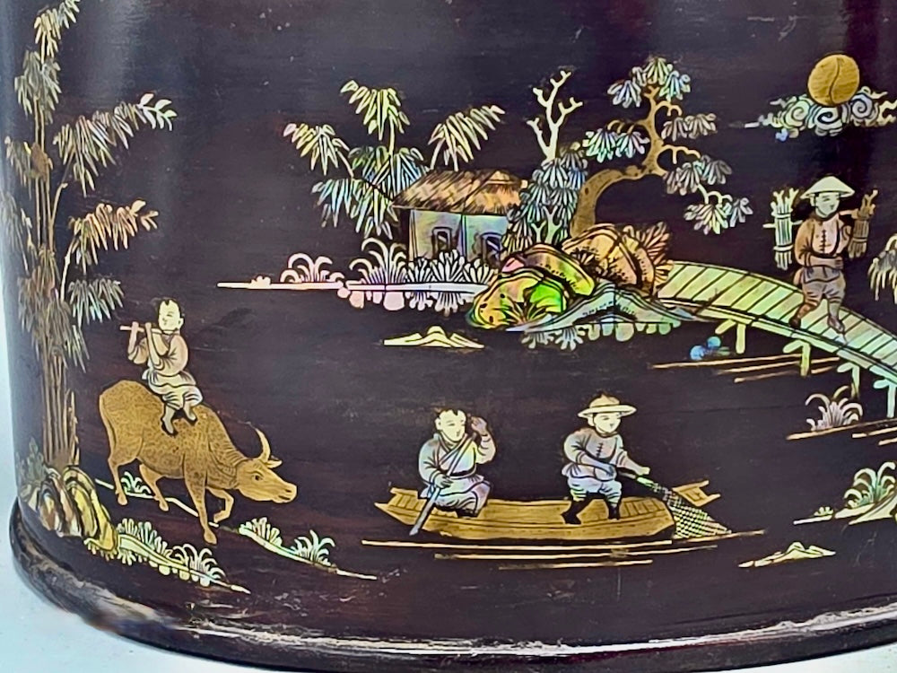 Vintage Oval Vietnamese Mother of Pearl Inlaid Jewelry Box