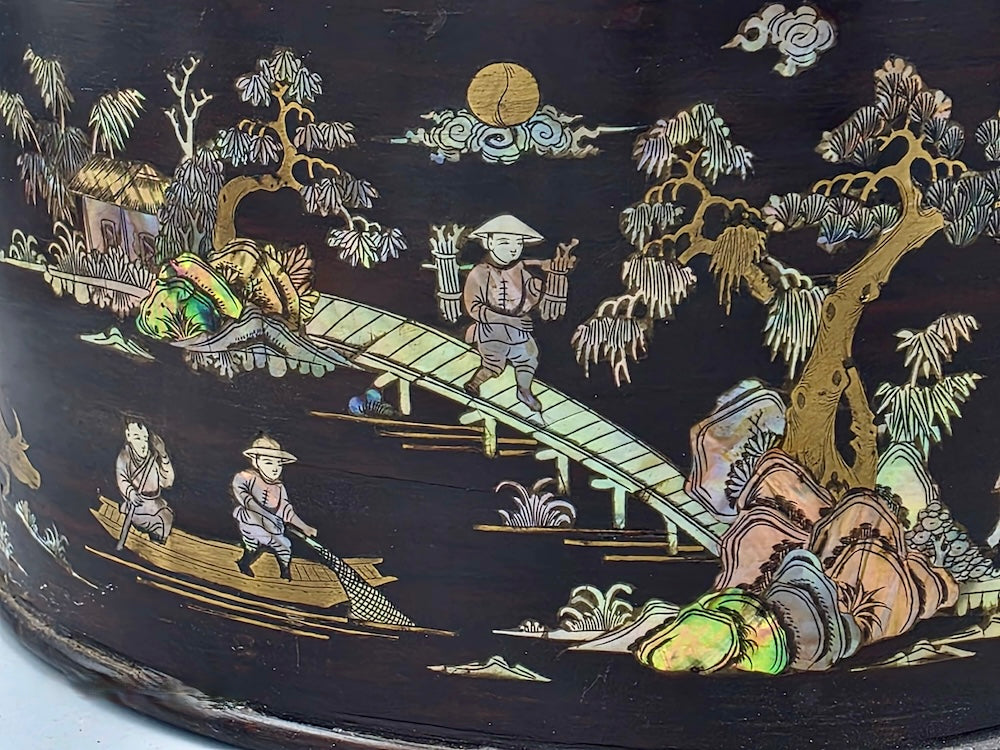 Vintage Oval Vietnamese Mother of Pearl Inlaid Jewelry Box