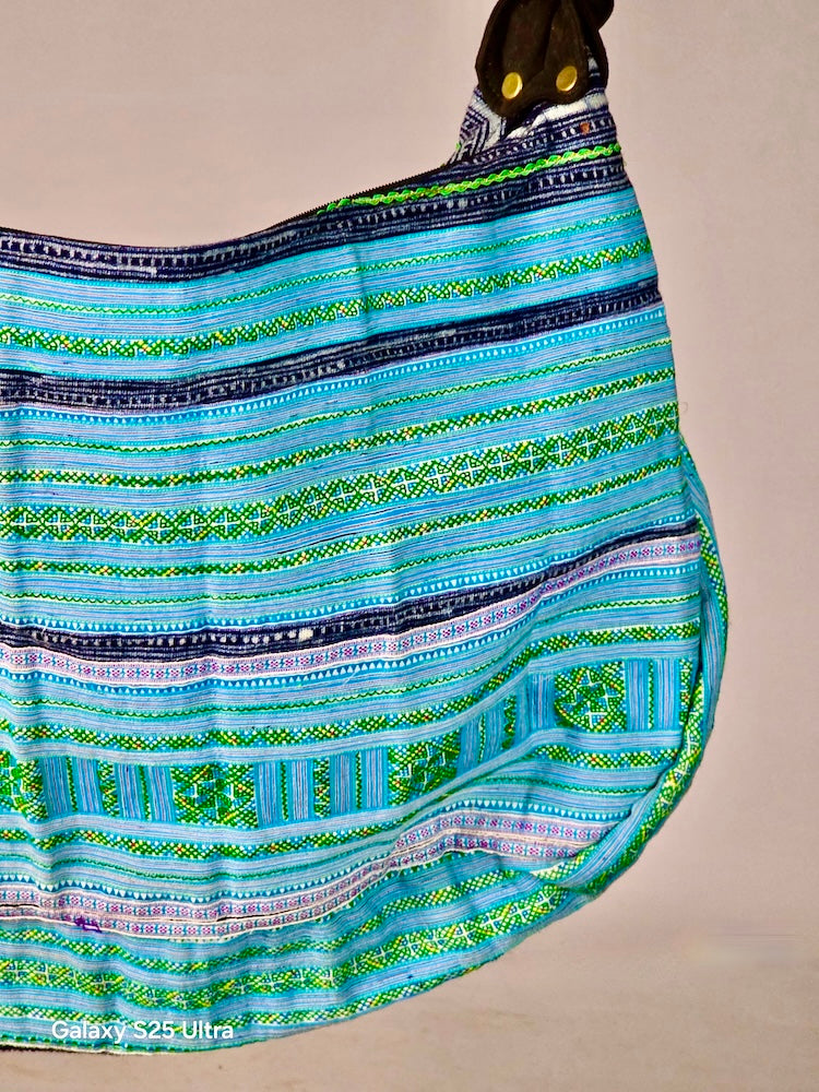 Spacious Handbag made of Vintage Hmong Turquoise Tribal Vietnamese Cloth - Niger Bend